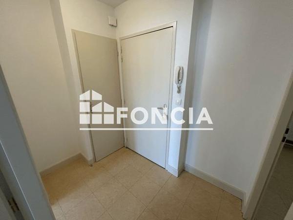 Location Studio 50 m² - 12 RUE DE VERNOUX Valence 26000