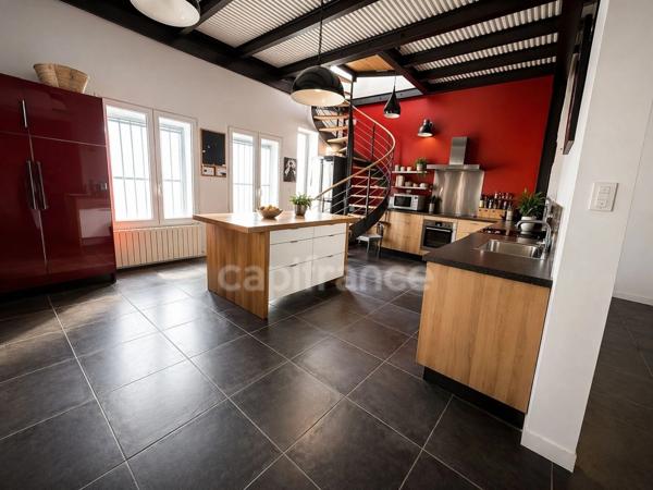 LOFT CONTEMPORAIN 202 m² – QUARTIER BERGÈRES | PORTES DE LA DÉFENSE - TERRASSE 25 m² – PARKING