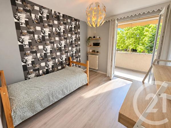 Appartement T3 à vendre  3 pièces - 61 m 2   TOULOUSE  - 31