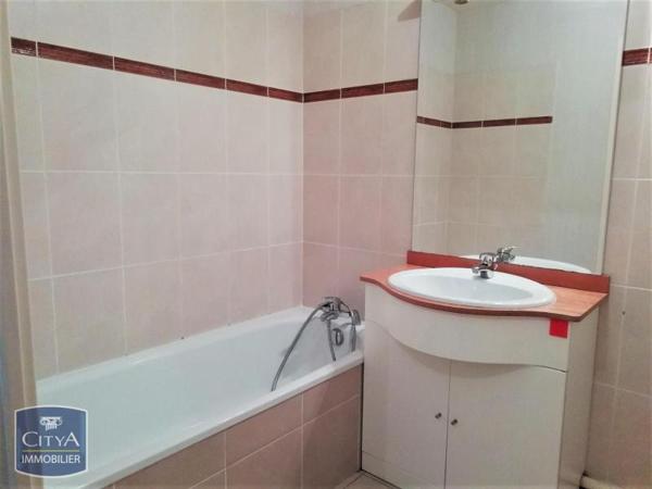 Appartement à louer 2 pièces 47.78m²