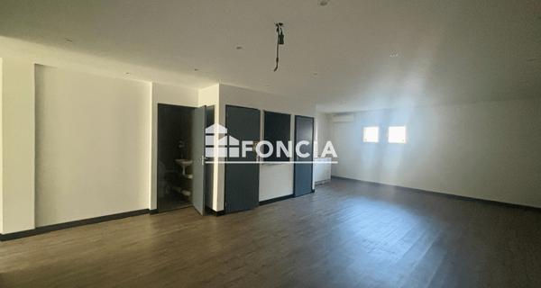 À vendre Local commercial 71 m² - Avignon 84000