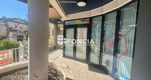 À vendre Local commercial 71 m² - Avignon 84000