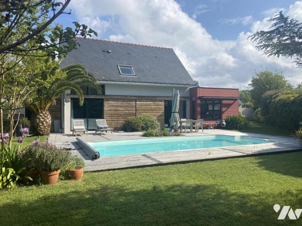 MAISON RECENTE AVEC PISCINE ET DEPENDANCE - SECTEUR KERDINIO