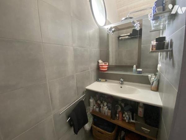 MAISON RECENTE AVEC PISCINE ET DEPENDANCE - SECTEUR KERDINIO