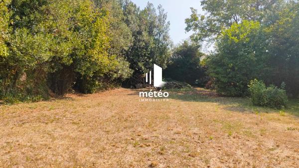 Terrain ANGLES – 1043m²