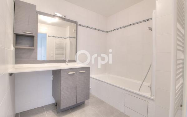 Appartement à vendre    3 pièces • 62,27 m2 Meyzieu