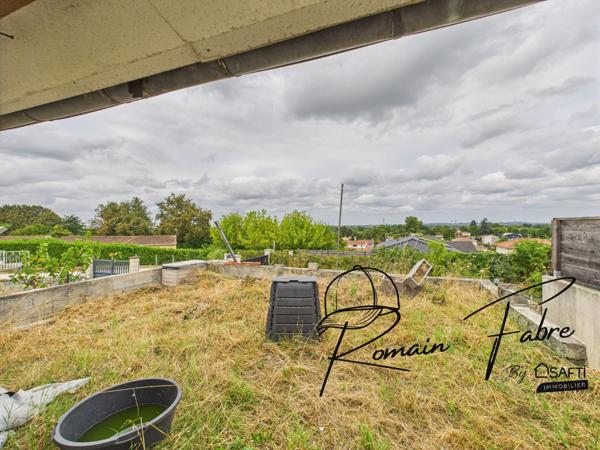 Maison à rénover avec 3 chambres ou possibilité de 2 logements locatifs…