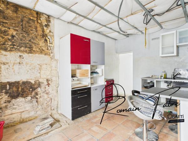 Maison à rénover avec 3 chambres ou possibilité de 2 logements locatifs…