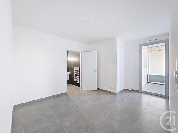 Appartement T2 à vendre  2 pièces - 35,20 m2 MARSEILLE - 13008