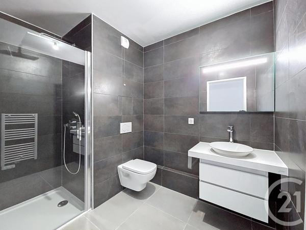 Appartement T2 à vendre  2 pièces - 35,20 m2 MARSEILLE - 13008