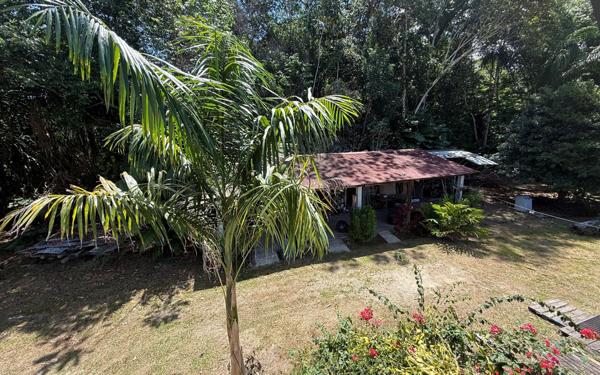 Maison à vendre    3 pièces •  Mana