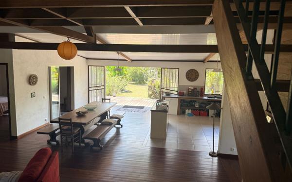 Maison à vendre    3 pièces •  Mana