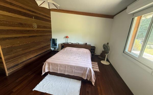 Maison à vendre    3 pièces •  Mana