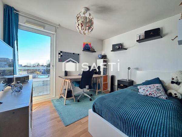 Duplex T4 avec balcon très bien exposé