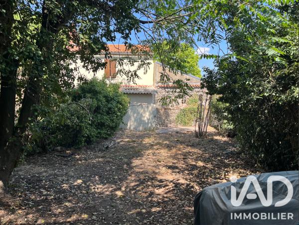 Maison à vendre 1 pièce 90 m² Saint-Gilles-Croix-de-Vie