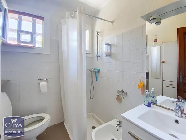 Maison à vendre 7 pièces 162m² Saint-Laurent-de-la-Salanque (66250)