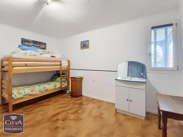 Maison à vendre 7 pièces 162m² Saint-Laurent-de-la-Salanque (66250)