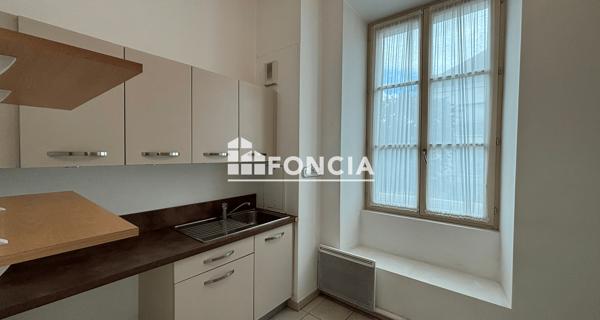 Location Appartement 3 pièces 65.1 m² - ÉTampes 91150
