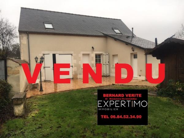 Les Aix-d'Angillon (18220) Maison Type Longère 4 Pièces Rénovée avec Garage et Dépendances sur parcelle de 1177m2