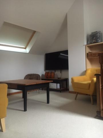 Les Aix-d'Angillon (18220) Maison Type Longère 4 Pièces Rénovée avec Garage et Dépendances sur parcelle de 1177m2