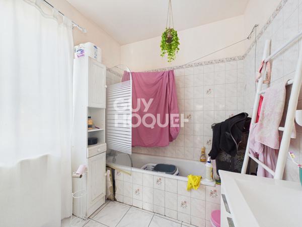 Maison à rénover avec fort potentiel à Saint-Pierre-lès-Elbeuf