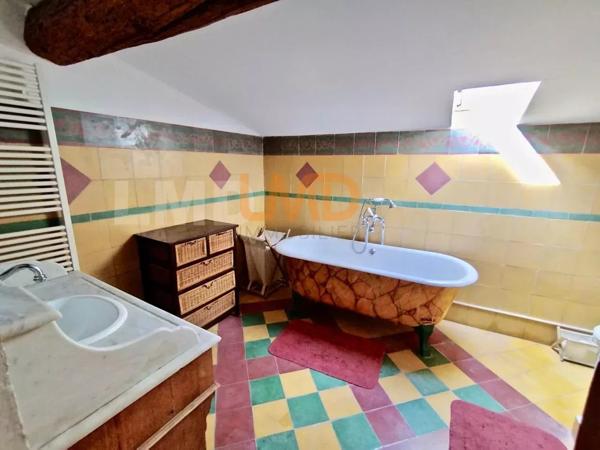 Charme - Atypique - Belle Restauration - Piscine