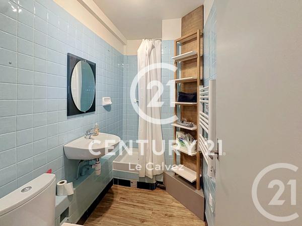 Appartement F2 à vendre  2 pièces - 34 m 2   GUINGAMP  - 22