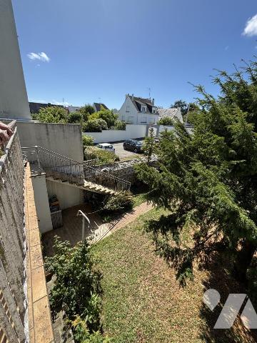 LORIENT Merville une maison de 186 m² habitable de 3 niveaux sur terrain clos de 357 m²