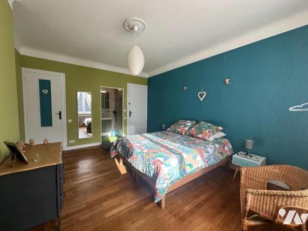 MONTEBOURG (50310), Plein Centre