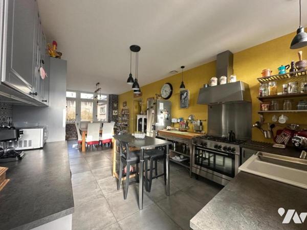 MONTEBOURG (50310), Plein Centre