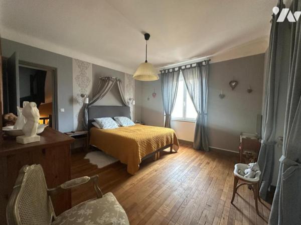 MONTEBOURG (50310), Plein Centre