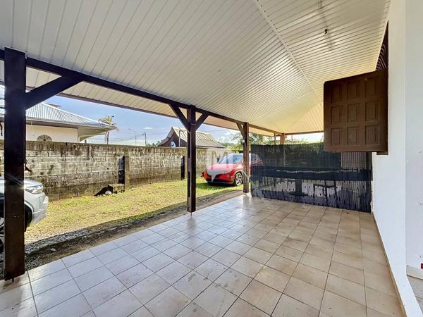 DPT GUYANE, à vendre CAYENNE maison individuelle T4 + appartement T2 de 139 m²