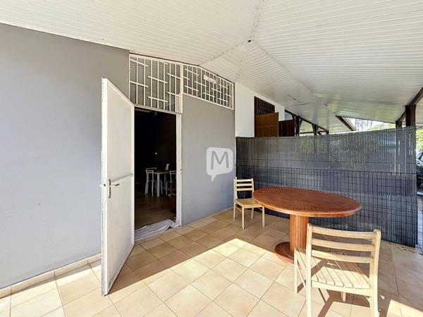 DPT GUYANE, à vendre CAYENNE maison individuelle T4 + appartement T2 de 139 m²