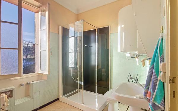 Maison à vendre    7 pièces • 131 m2 Toulon