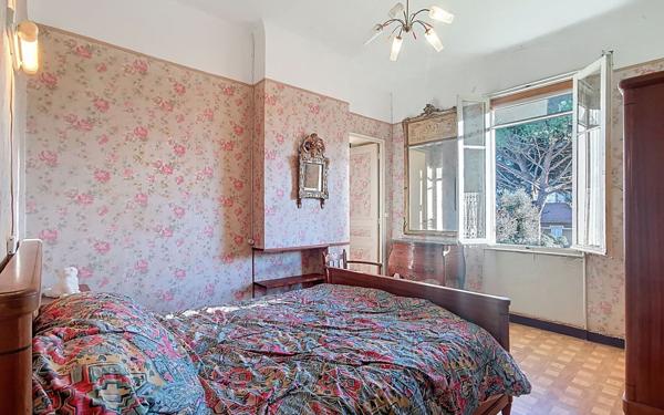 Maison à vendre    7 pièces • 131 m2 Toulon