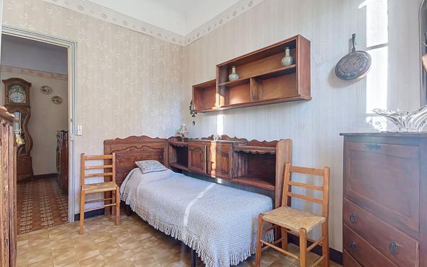 Maison à vendre    7 pièces • 131 m2 Toulon