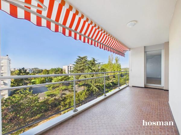Appartement 5 pièces de 106 m² avec balcon et parking - Avenue Général de Gaulle, Caluire-et-Cuire