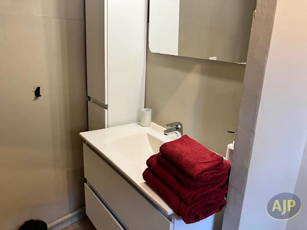 Appartement à louer Libourne : 2 pièces, 50m² avec 1 chambre(s) à 760€ - AJP Immobilier Saint Andre de Cubzac