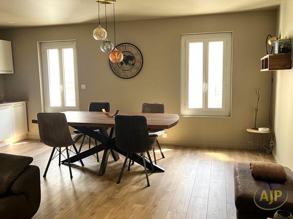 Appartement à louer Libourne : 2 pièces, 50m² avec 1 chambre(s) à 760€ - AJP Immobilier Saint Andre de Cubzac