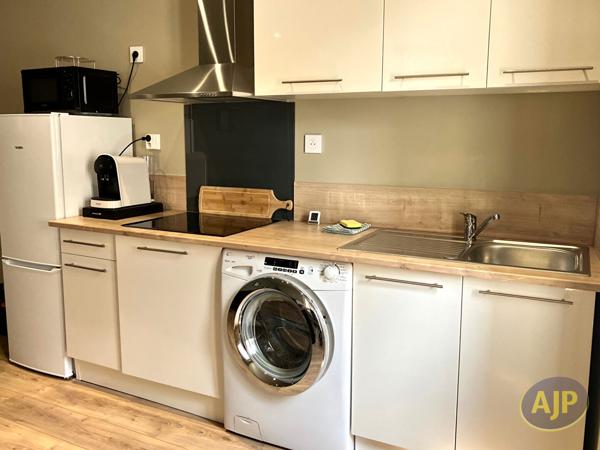 Appartement à louer Libourne : 2 pièces, 50m² avec 1 chambre(s) à 760€ - AJP Immobilier Saint Andre de Cubzac
