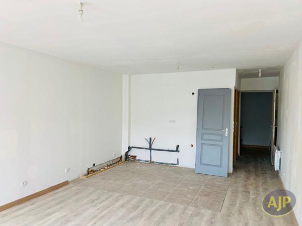 Vente immeuble Lesparre Medoc : 250 000 € - AJP Lesparre Immobilier