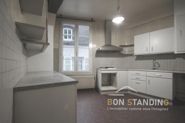 Chartres (28000) Appt T4 de 90 m² avec cave privative (parking en sus)