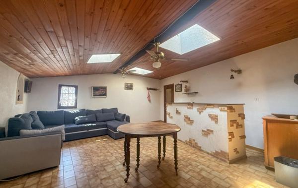 Vente Maison de ville Avec grand garage à rénover Meze   