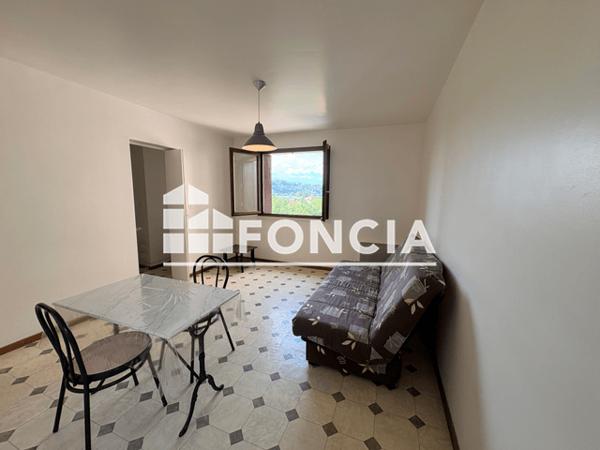 Location Studio 25.65 m² - Cahors 46000