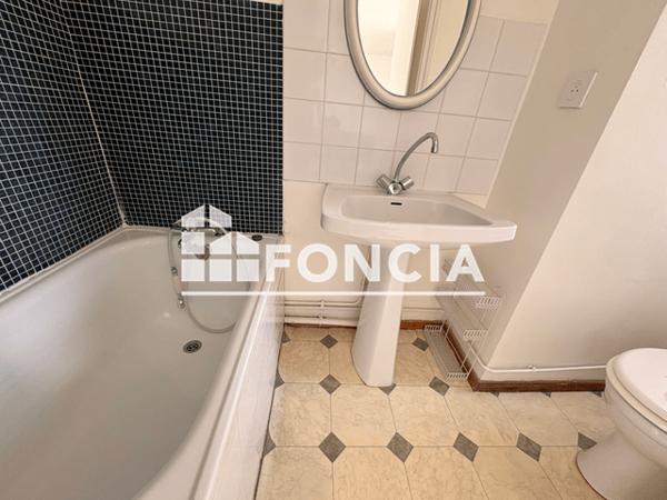 Location Studio 25.65 m² - Cahors 46000