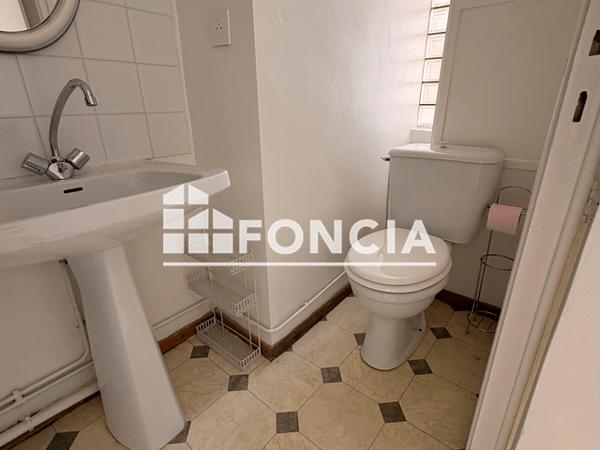 Location Studio 25.65 m² - Cahors 46000