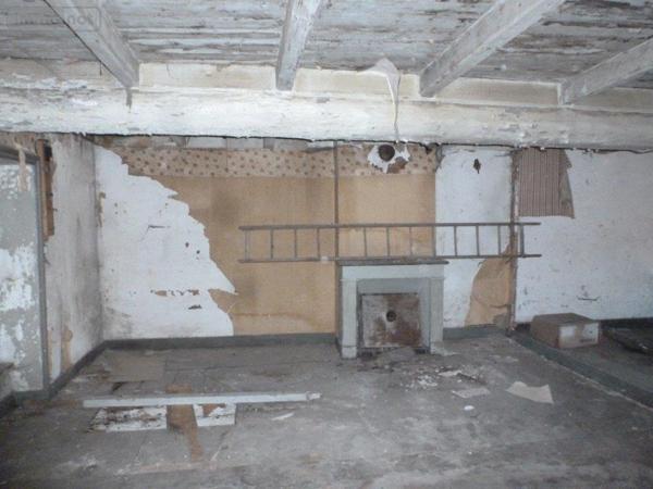 Immeuble à vendre à Saint-Flour dans le Cantal (15100), ref : 044/861