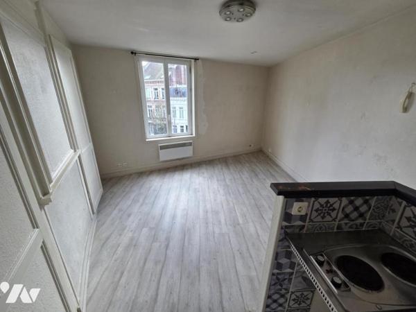 LILLE A MOINS DE 10 MINUTES A PIED DU METRO GAMBETTA OU WAZEMMES STUDIO DE 22, 1 M2 A RENOVER - 
