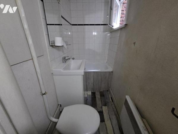 LILLE A MOINS DE 10 MINUTES A PIED DU METRO GAMBETTA OU WAZEMMES STUDIO DE 22, 1 M2 A RENOVER - 