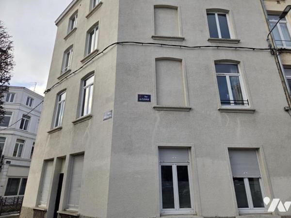 LILLE A MOINS DE 10 MINUTES A PIED DU METRO GAMBETTA OU WAZEMMES STUDIO DE 22, 1 M2 A RENOVER - 